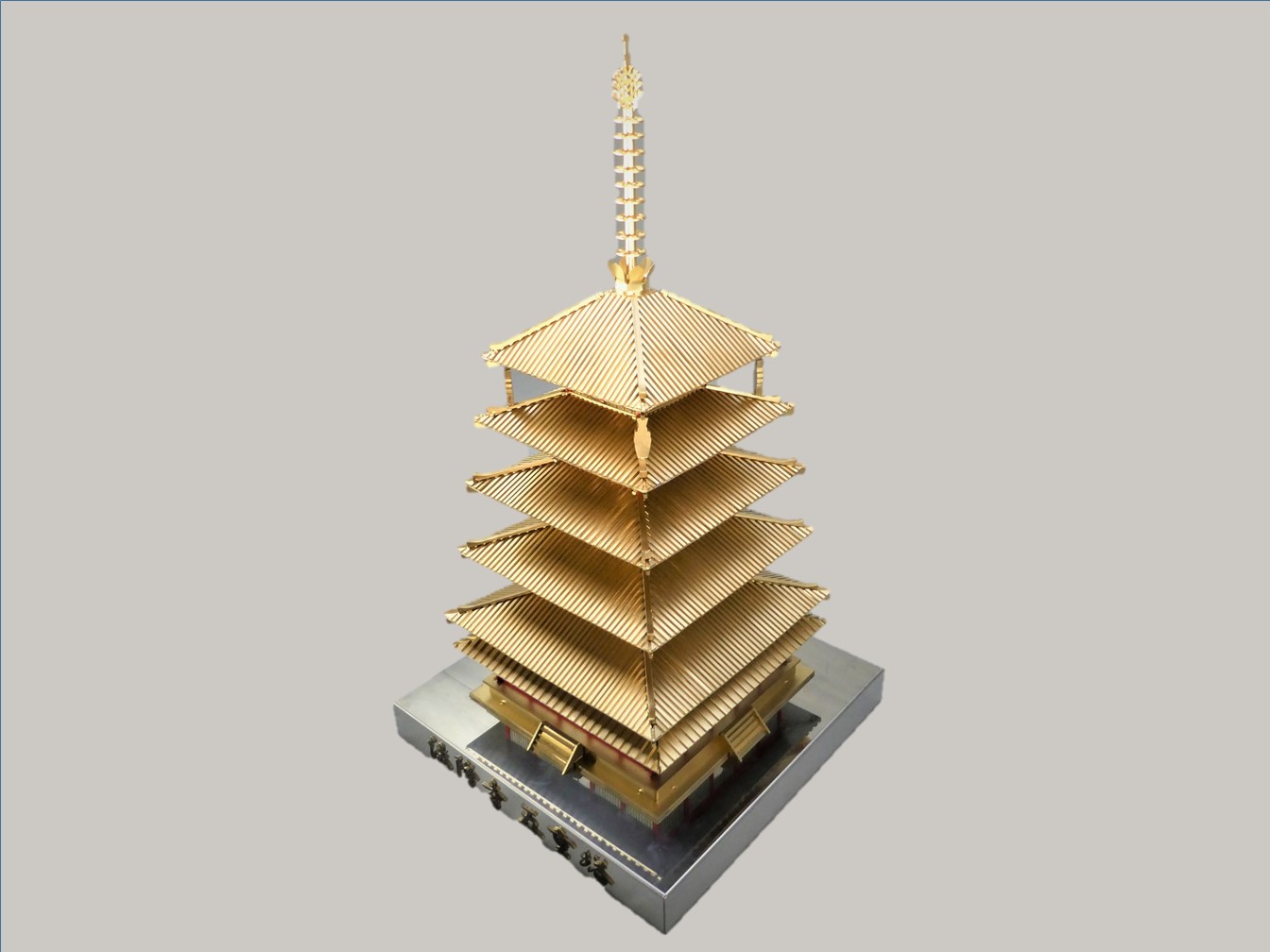 秀風作 紫檀製模型国宝 「法隆寺五重塔」 高74cm インテリア小物