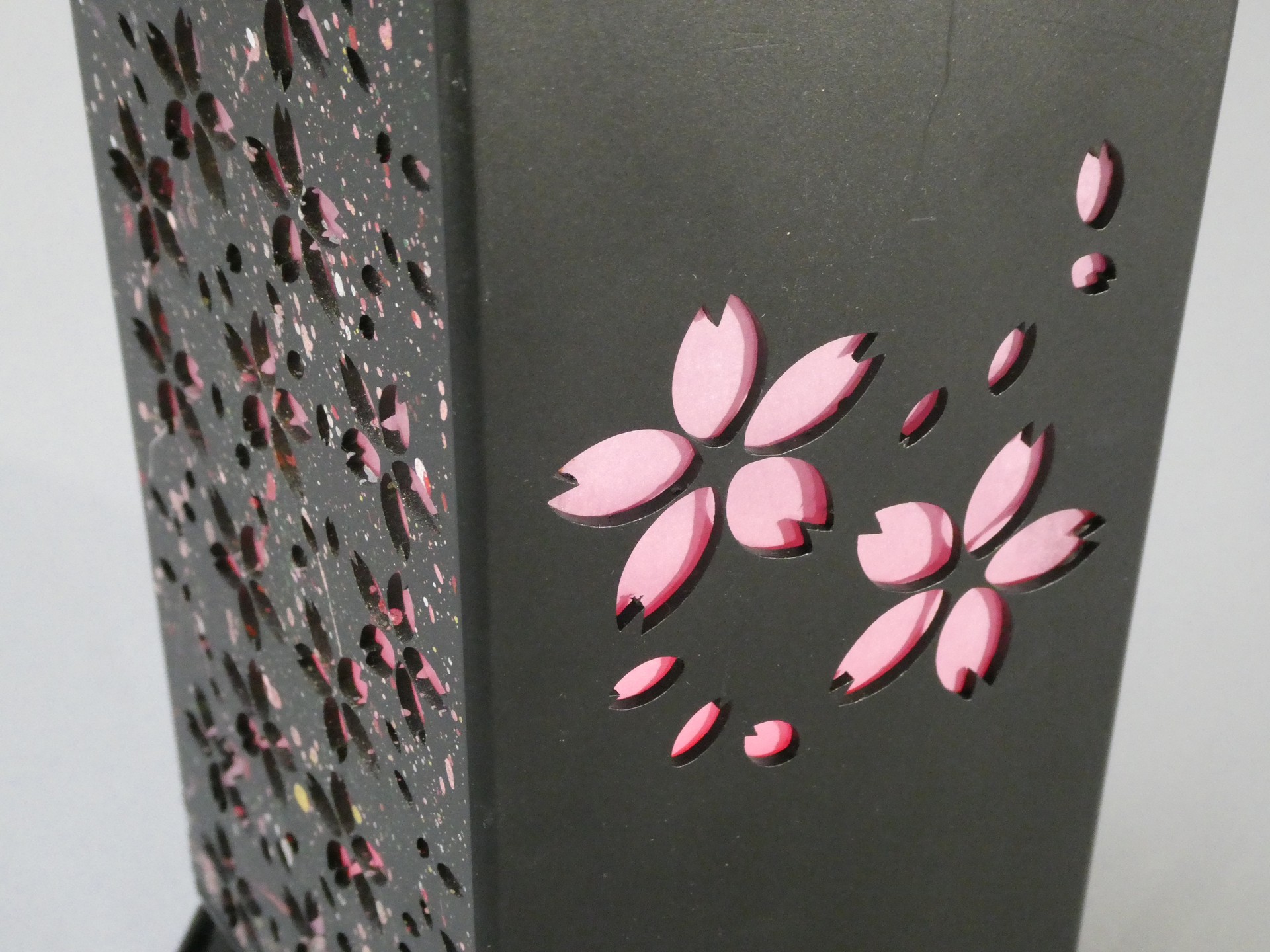 さくら灯篭 | 造形品の部 | 第35回優秀板金製品技能フェア