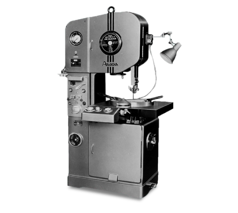 Photo:Vertical band sawing machine “Contour machine