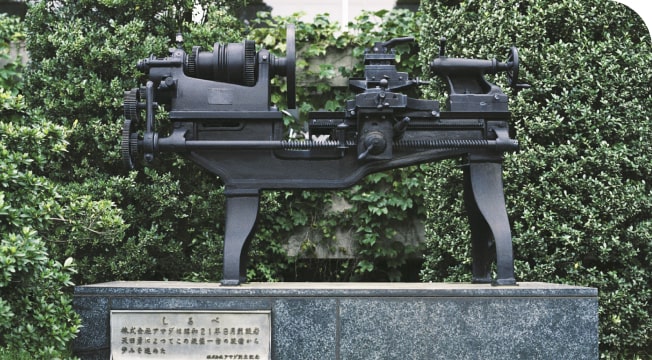 写真:旋盤