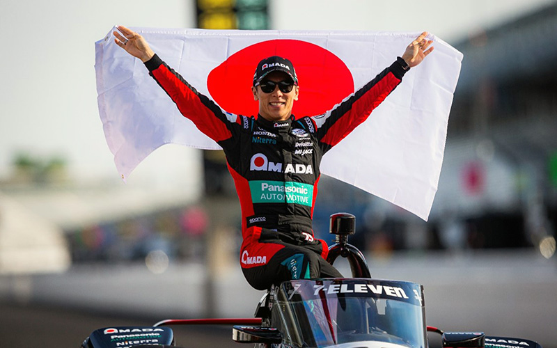 写真：佐藤琢磨選手